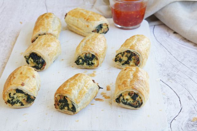 Spinach and cheese rolls