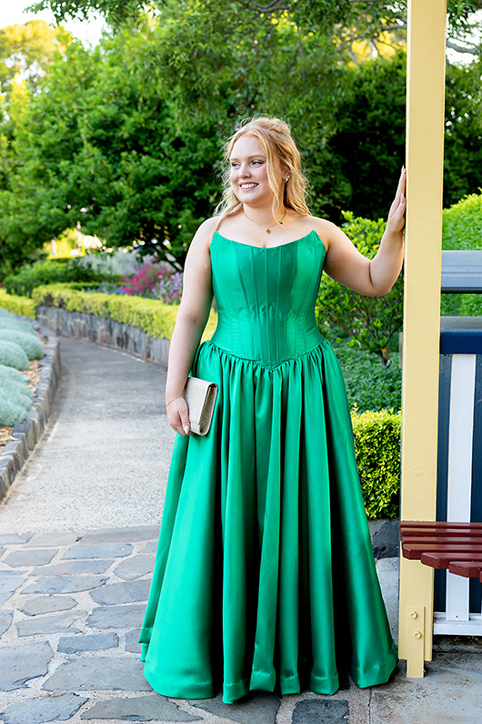 secret hack for relaxed school formal photos in Toowoomba
